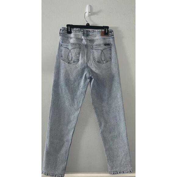 Calvin Klein Women’s SZ 28 High Rise Rise Straight Light Wash Jeans - Picture 4 of 9